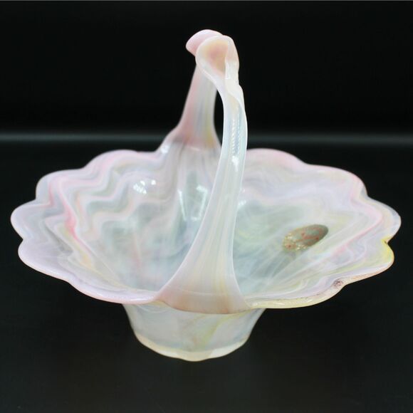 Vintage Pink Blown Art Glass Basket Murano Style Made in Italy Scallop Edge - Picture 1 of 8